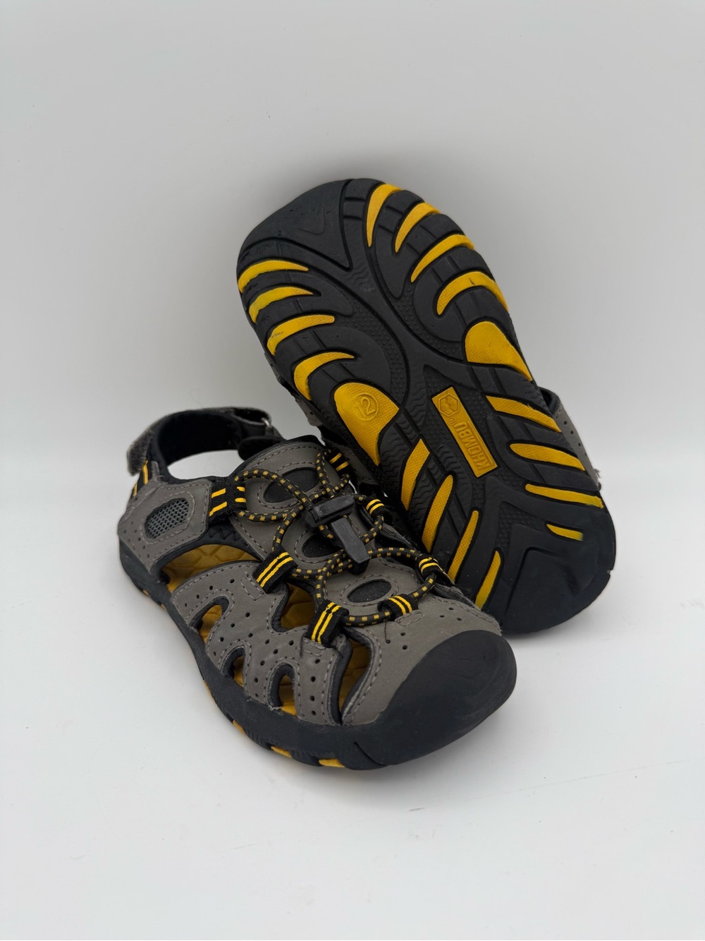 Youth Unisex Kids Khombu Charlie Active Gray Yellow Outdoor Sandals Size 12